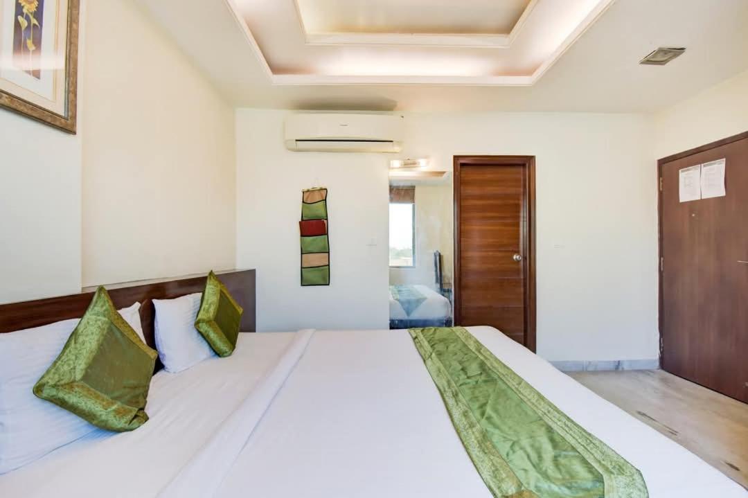 ג'איפור Hotel Sky Heights חדר תמונה