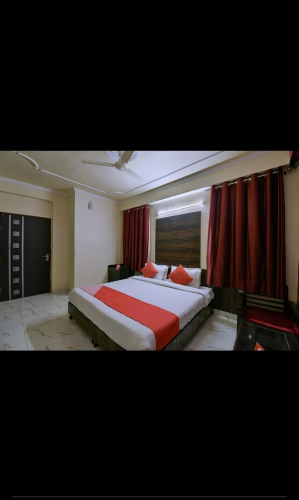 ג'איפור Hotel Sky Heights מראה חיצוני תמונה